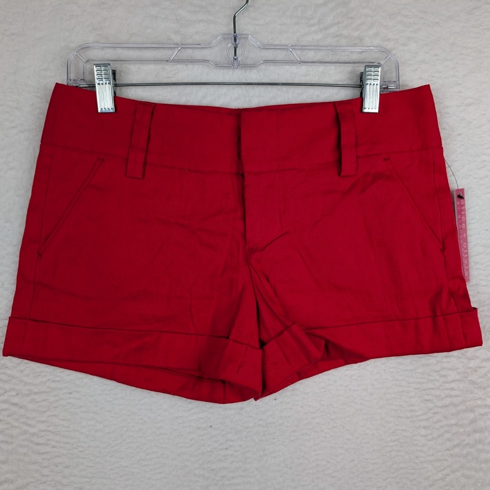 NWT Alice + Olivia Cady Shorts Size 4 Linen Blend Poppy Red Cuffed